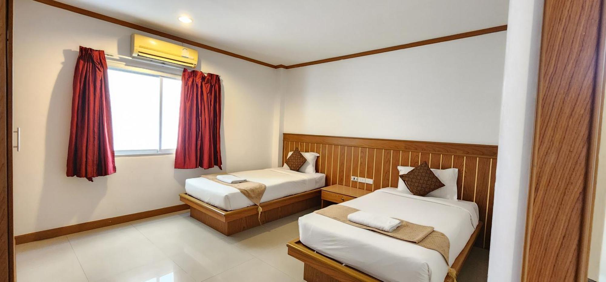 Eden Park Hotel Patong Exterior photo