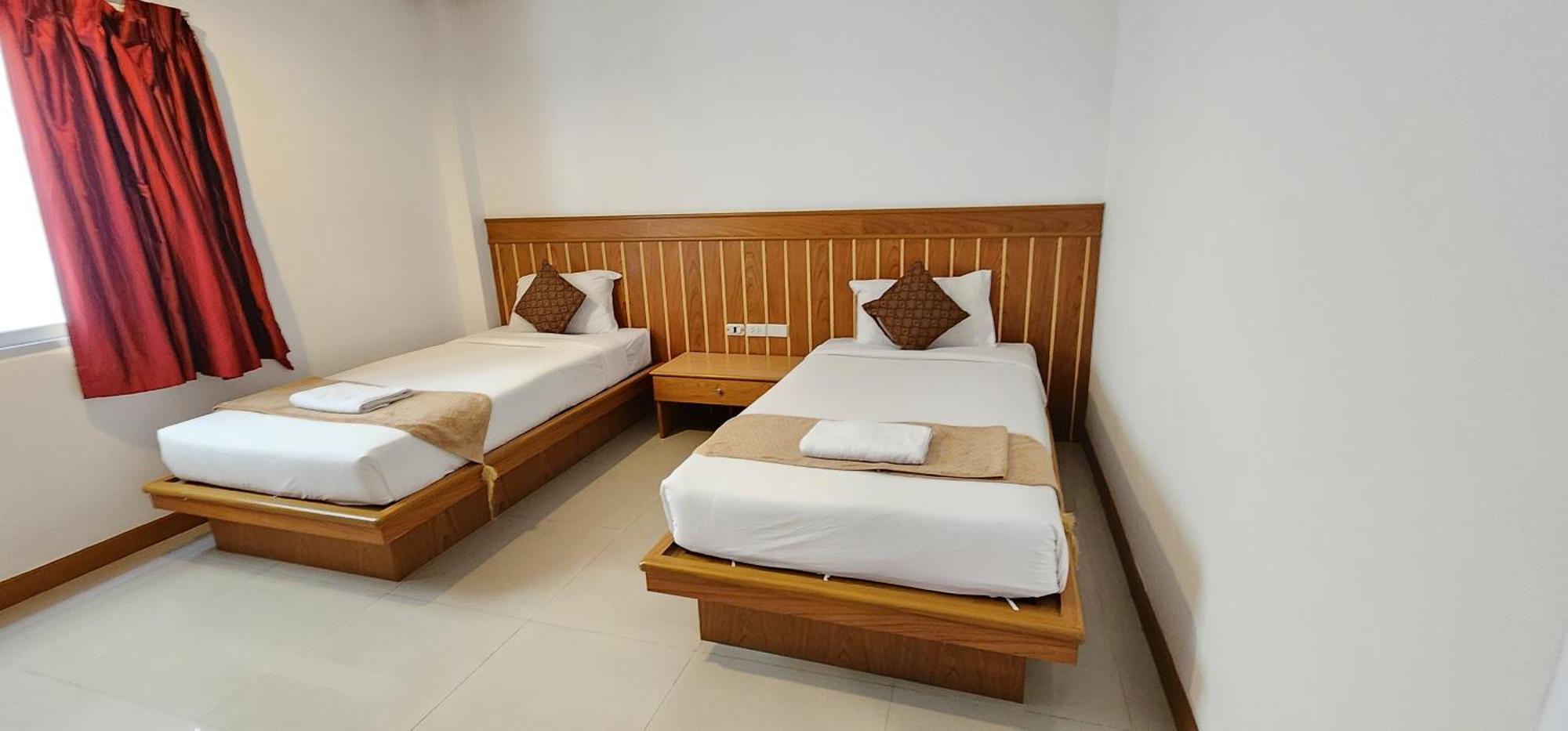 Eden Park Hotel Patong Exterior photo