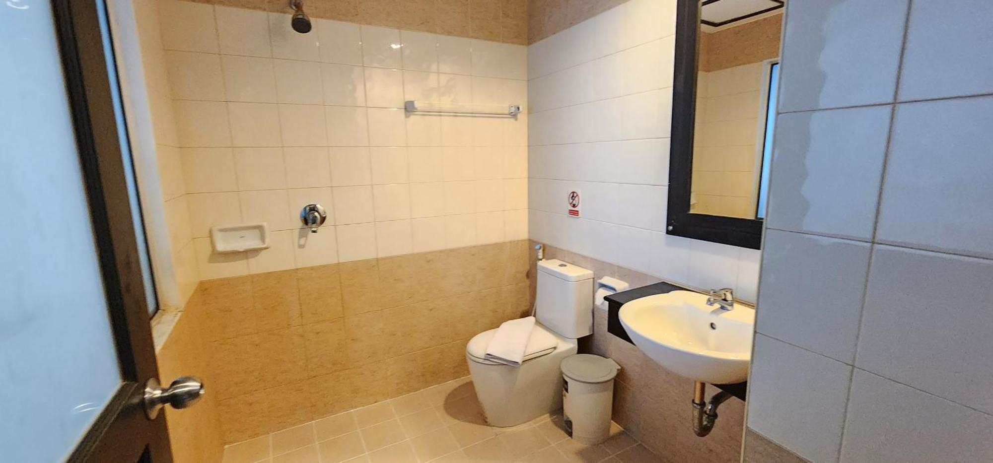 Eden Park Hotel Patong Exterior photo